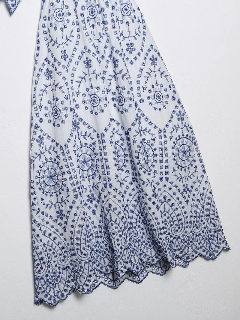 Beautifully Finished Dress in a Timeless Design