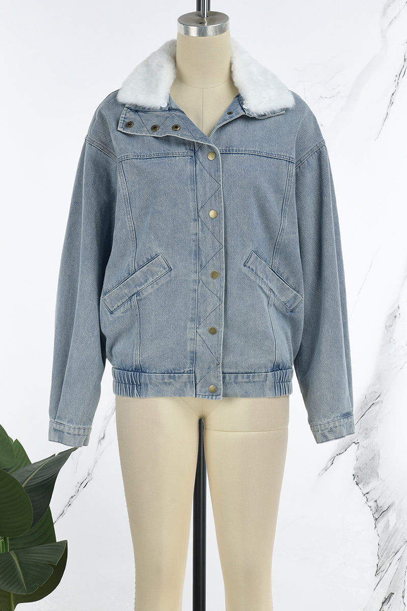 Elegantly Styled Jacket for Everyday Wear