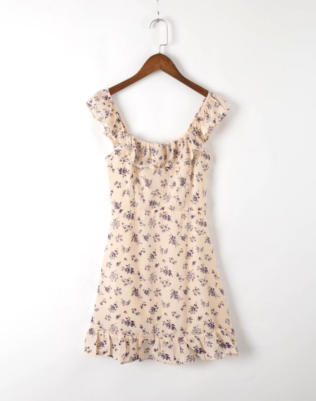 A Vintage Style Dress with Delicate Timeless Details
