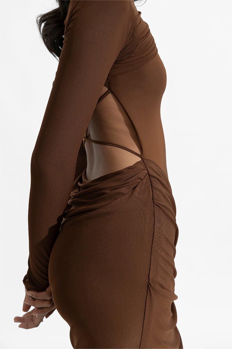 Effortlessly Elegant Dress with a Timeless Design