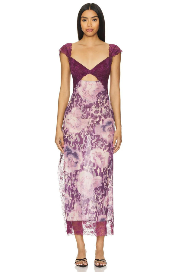 Gracefully Styled Garment for Any Occasion