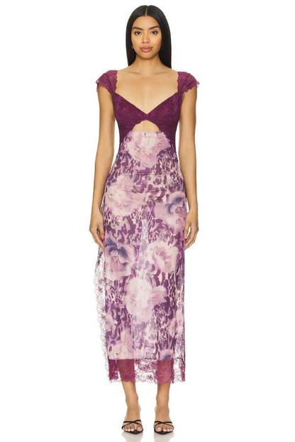 Gracefully Styled Garment for Any Occasion