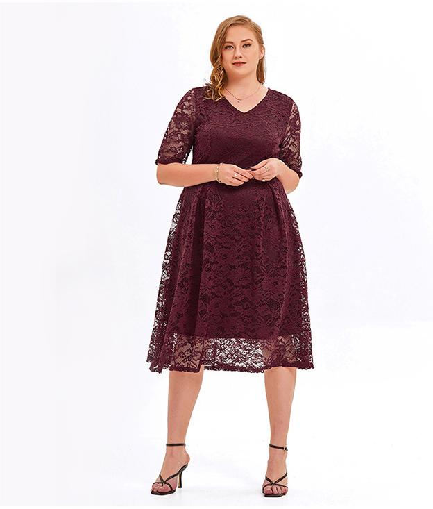 Well Tailored Dress with a Graceful Silhouette
