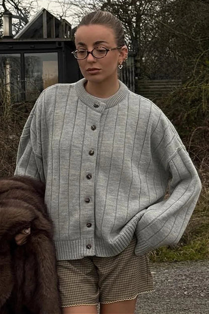 Gracefully Styled Cardigan for Any Occasion