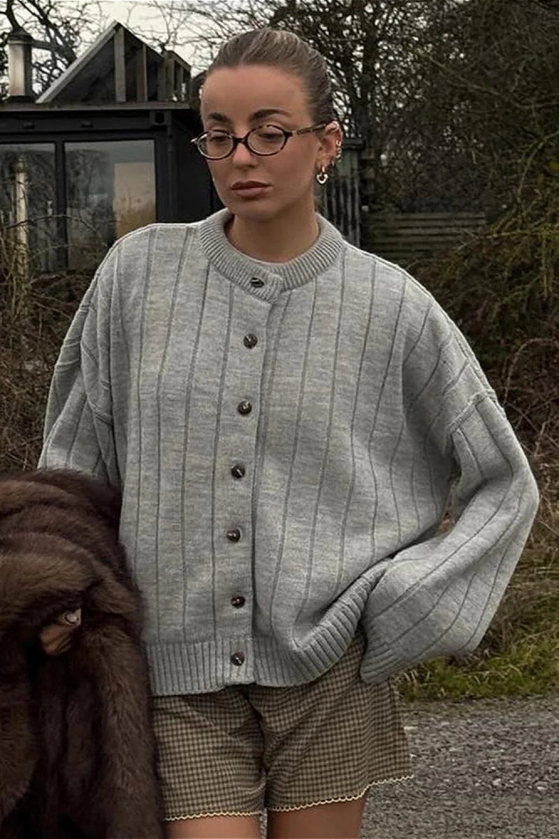 Gracefully Styled Cardigan for Any Occasion