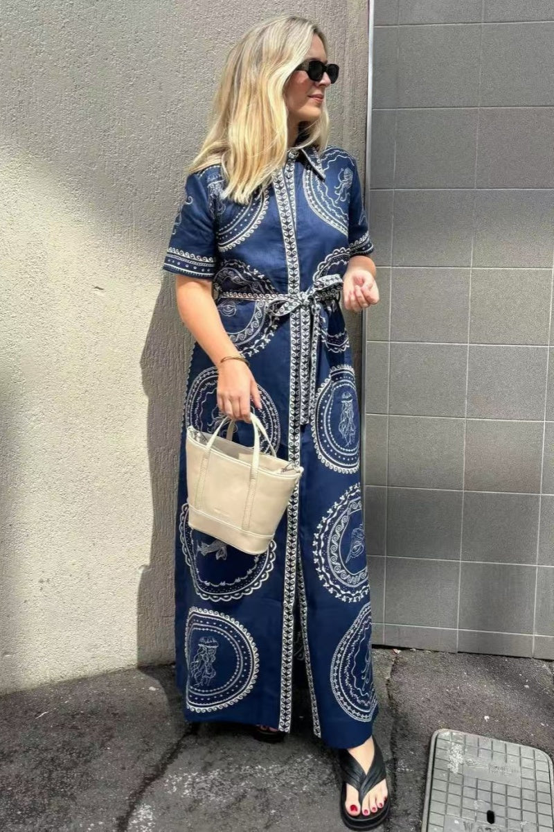 Well Tailored Dress with a Graceful Silhouette