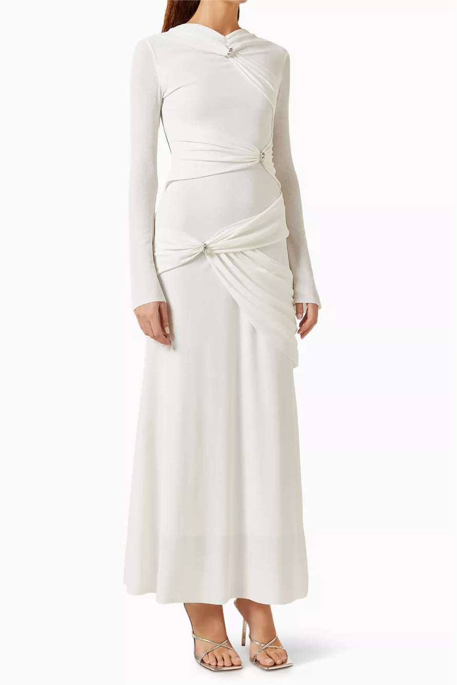 Effortlessly Elegant Dress with a Timeless Design