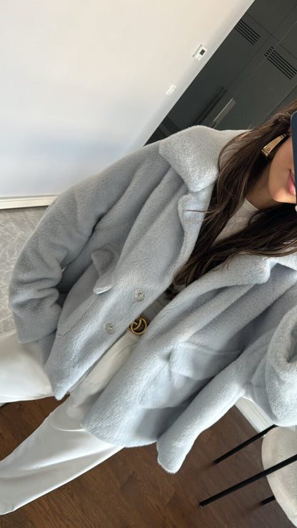 Sophisticated Jacket with a Clean Classic Look
