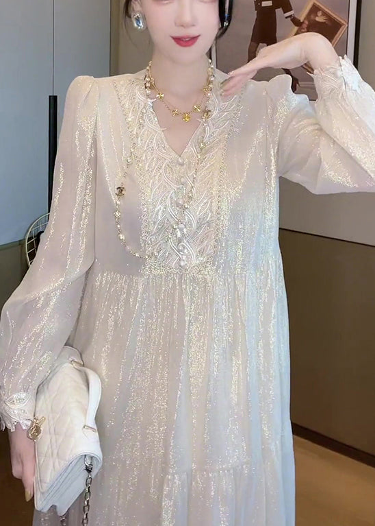 Well Tailored Dress with a Graceful Silhouette