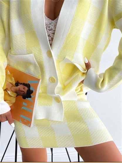 Well Tailored Cardigan with a Graceful Silhouette