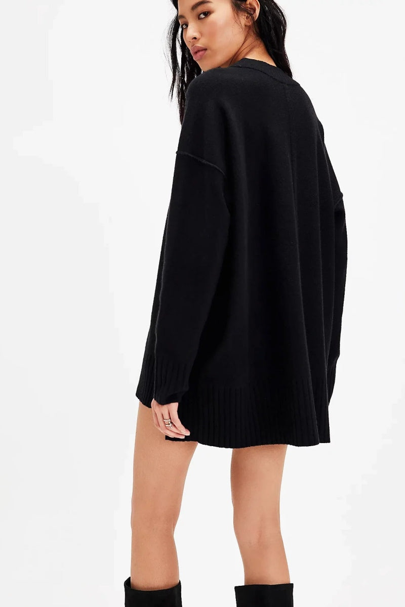 Sophisticated Garment with a Clean Classic Look