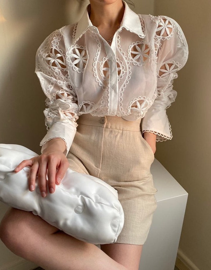 Elegantly Styled Blouse for Everyday Wear