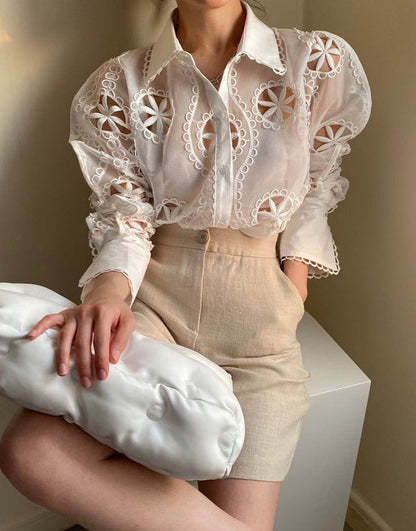 Elegantly Styled Blouse for Everyday Wear