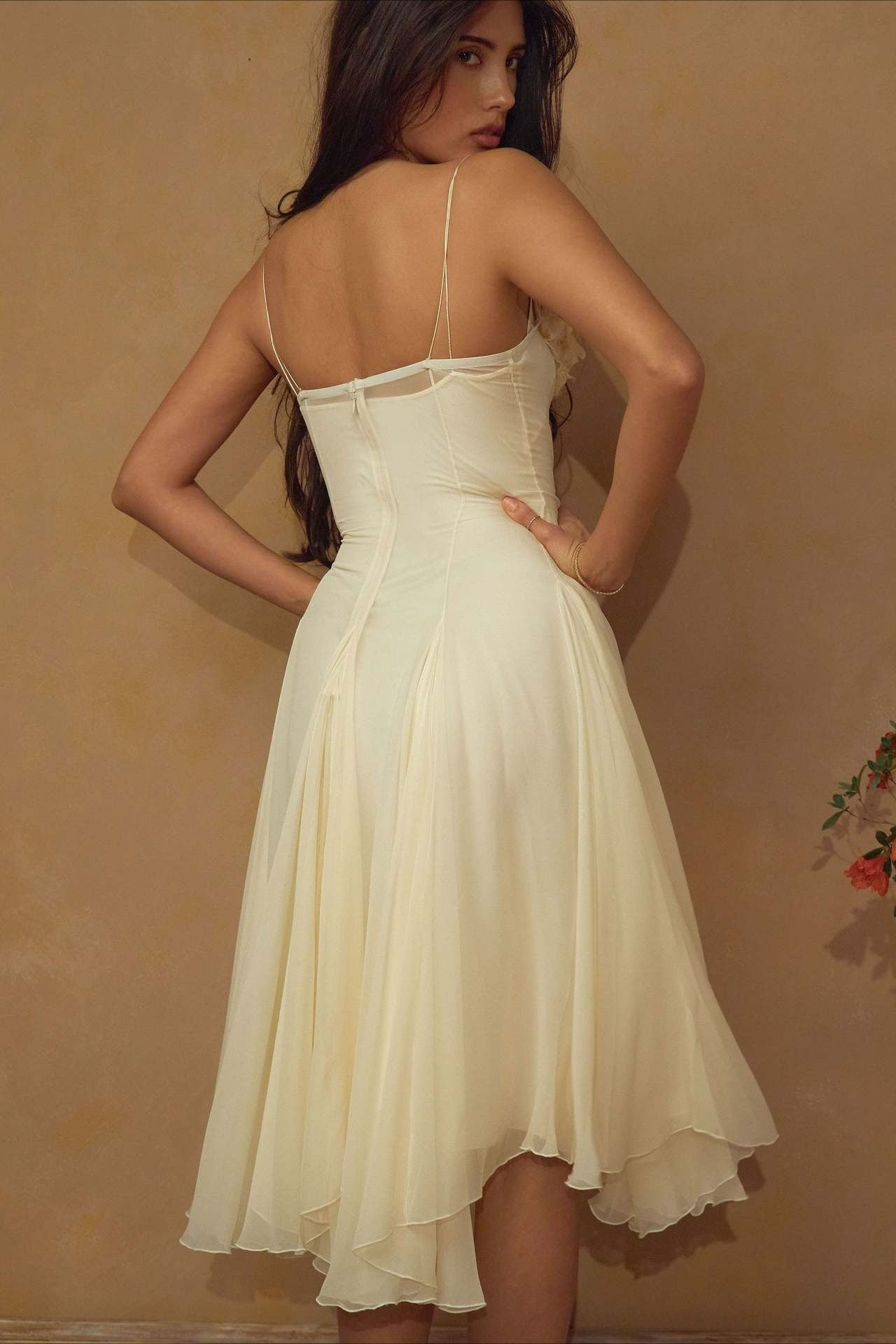 Gracefully Styled Dress for Any Occasion
