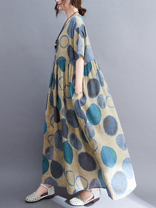Classic Vintage Dress with a Flattering Fit