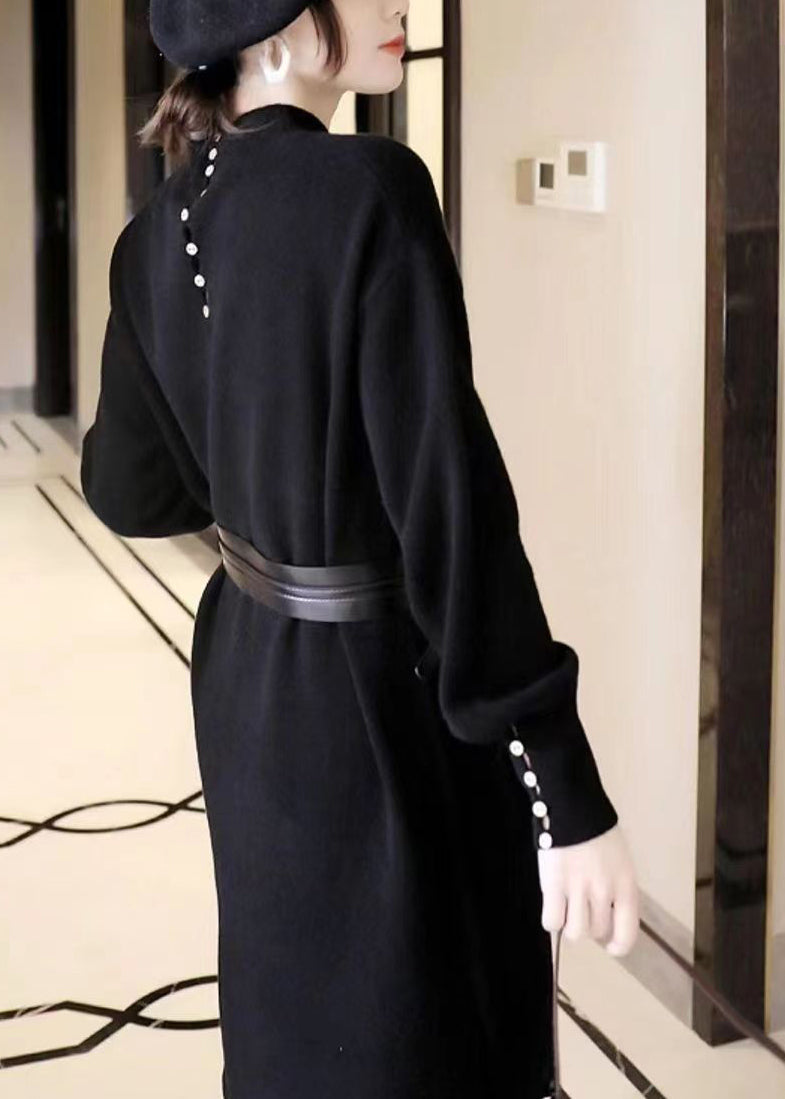 Beautifully Finished Sweater in a Timeless Design