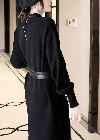 Beautifully Finished Sweater in a Timeless Design