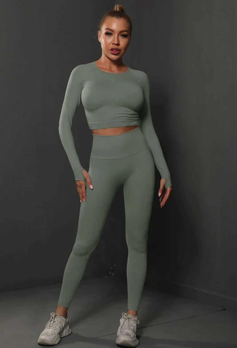 Effortlessly Elegant Garment with a Timeless Design