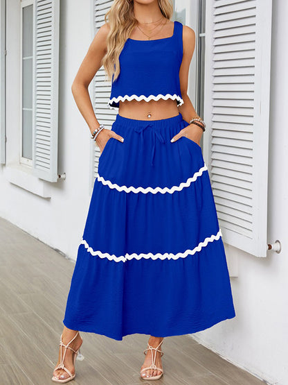 Effortlessly Elegant Top with a Timeless Design