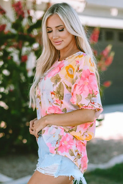 Beautifully Crafted Blouse in a Classic Style