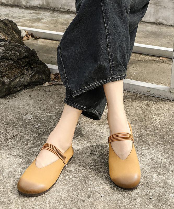 Sophisticated Garment with a Clean Classic Look