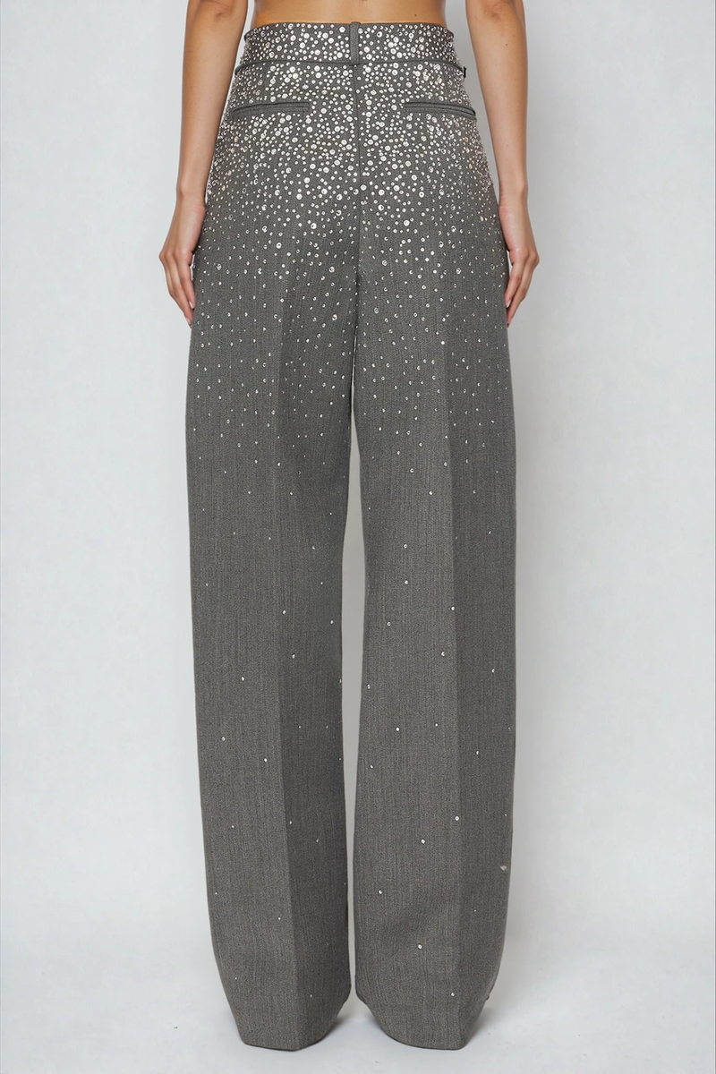 Gracefully Styled Pants for Any Occasion