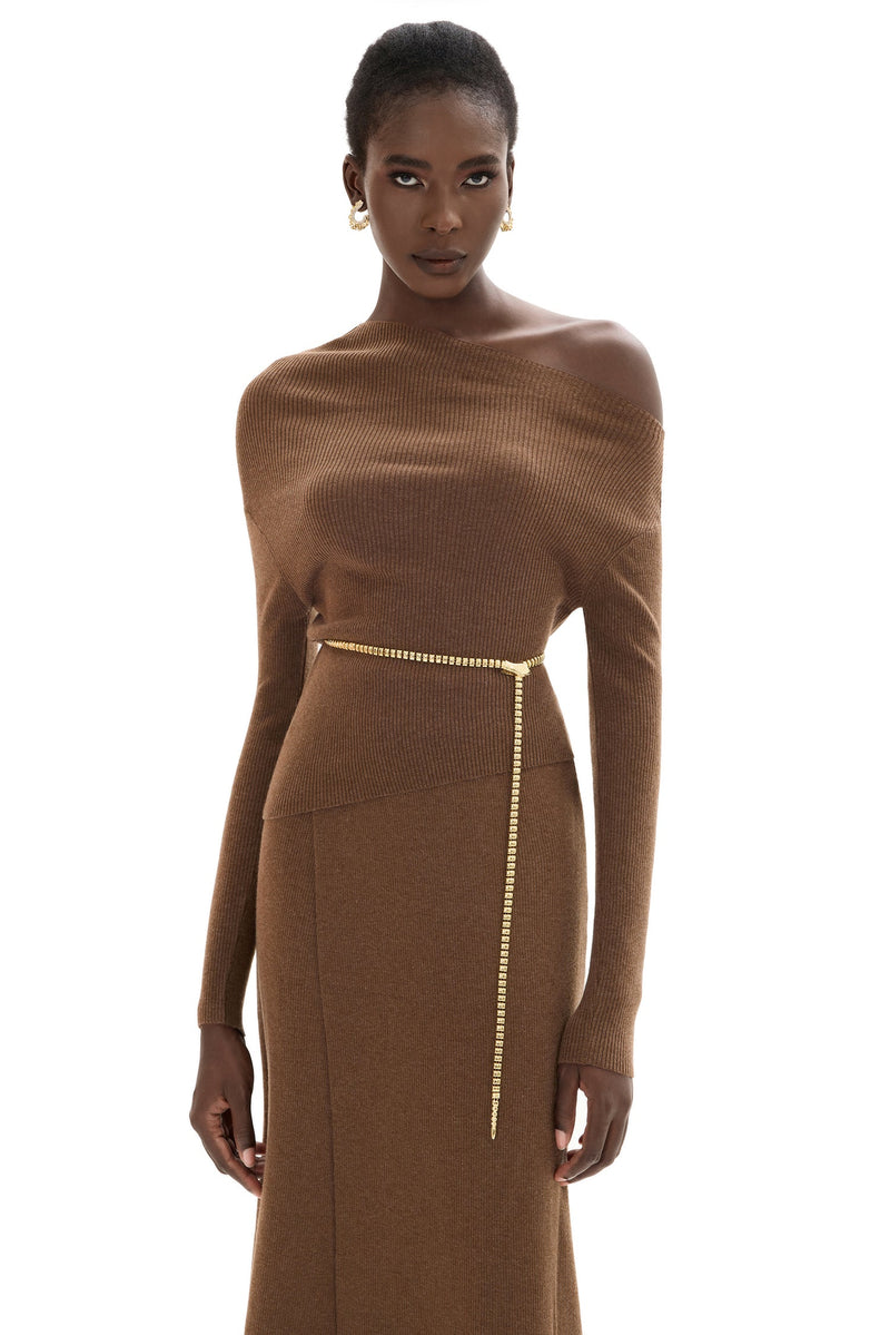 Effortlessly Elegant Garment with a Timeless Design