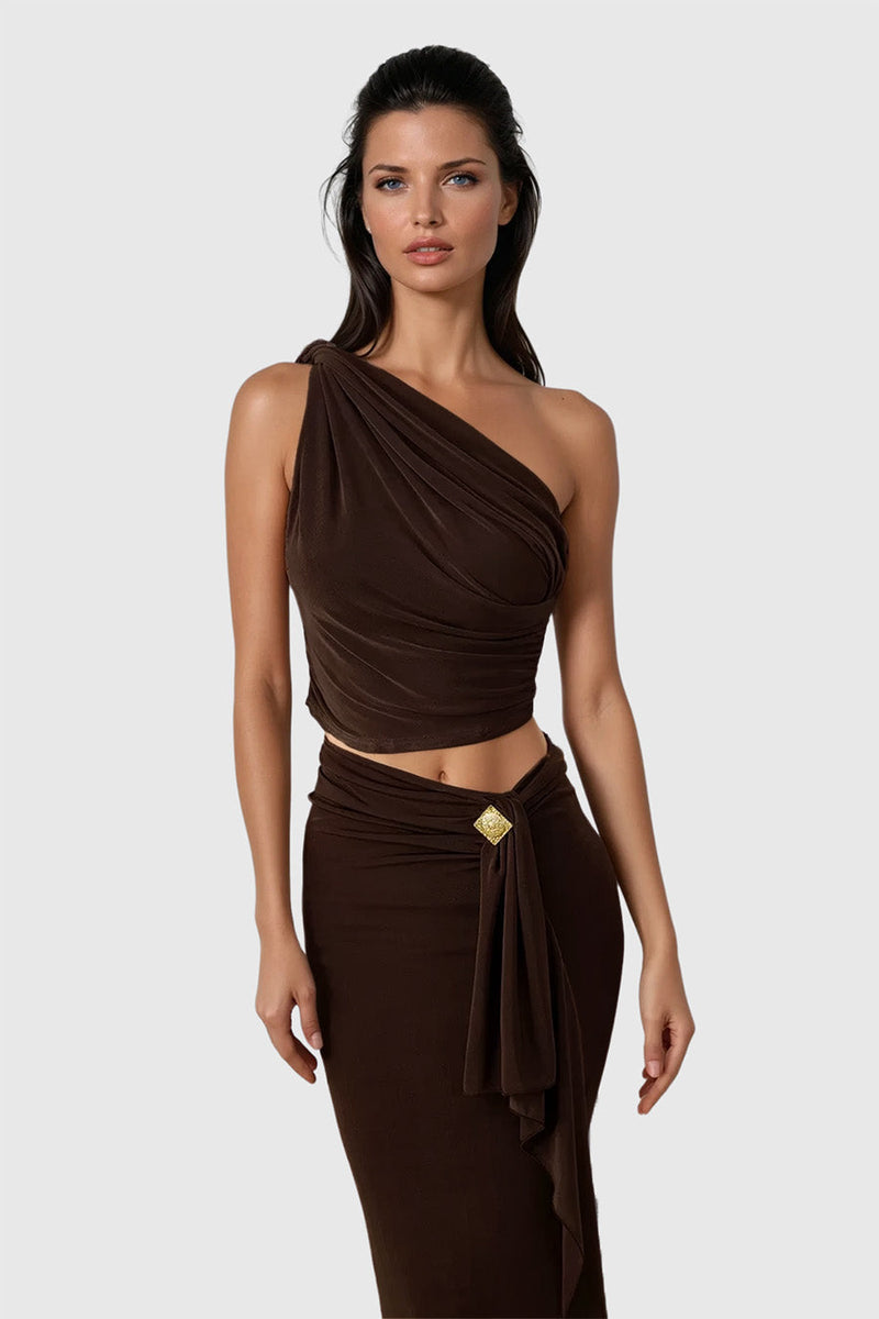 Effortlessly Elegant Garment with a Timeless Design