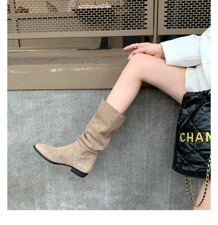 Classic Vintage Boots with a Flattering Fit