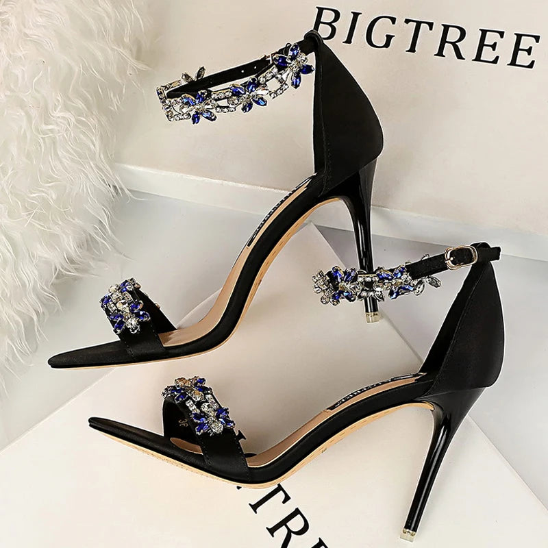Beautifully Finished Sandals in a Timeless Design