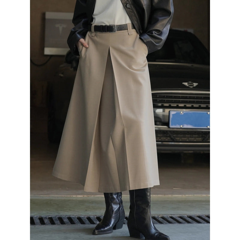 Beautifully Finished Garment in a Timeless Design