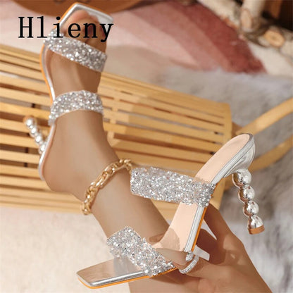 Beautifully Finished Heels in a Timeless Design