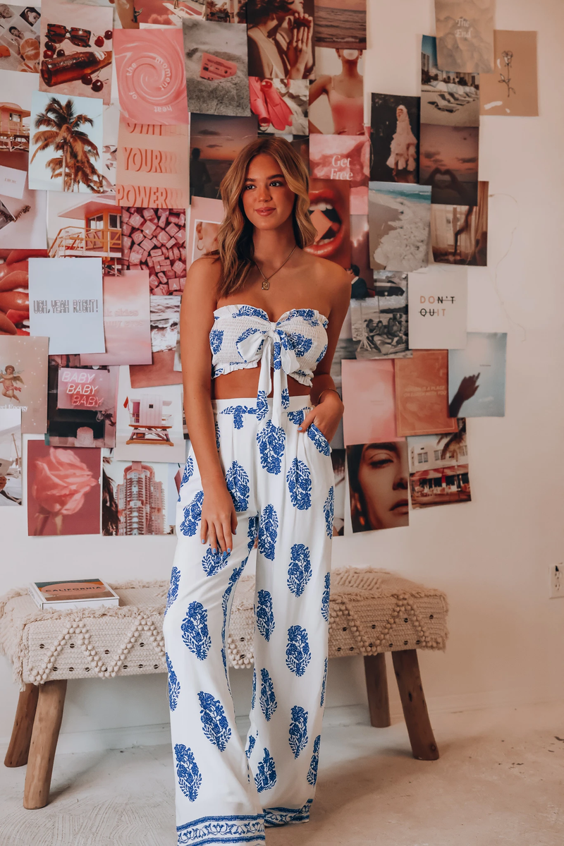 Elegantly Styled Pants for Everyday Wear