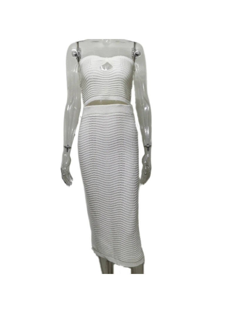 Effortlessly Elegant Top with a Timeless Design