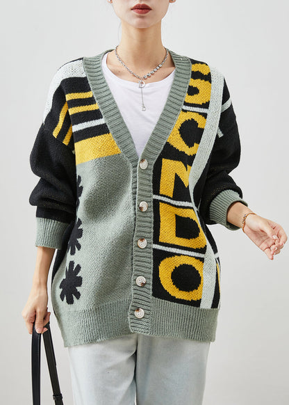 Effortlessly Elegant Coat with a Timeless Design