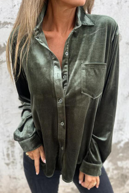 Well Tailored Blouse with a Graceful Silhouette