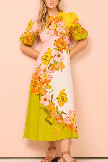Classic Vintage Dress with a Flattering Fit