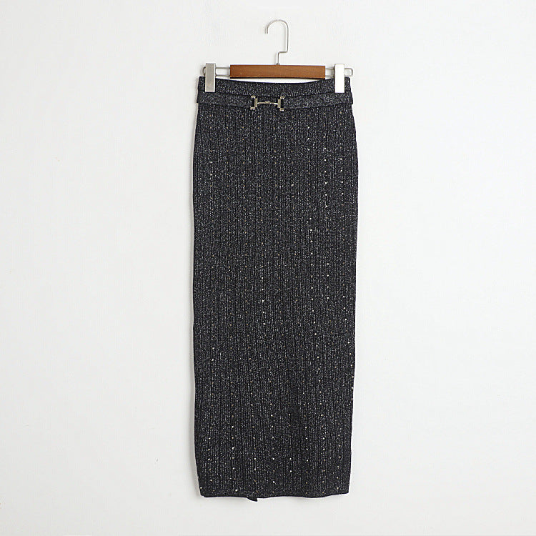 Classic Vintage Sweater with a Flattering Fit