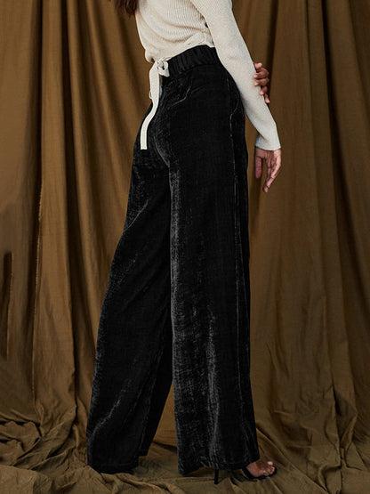 Elegantly Styled Trousers for Everyday Wear