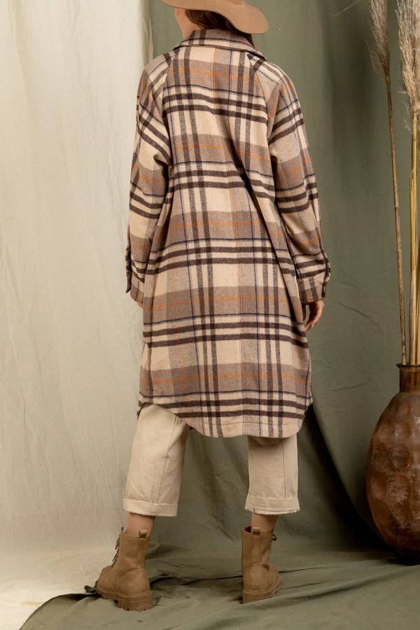 Gracefully Styled Coat for Any Occasion