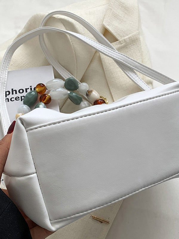 Gracefully Styled Bag for Any Occasion