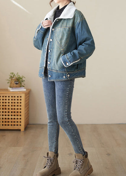 Classic Vintage & Enduringly Stylish Coat