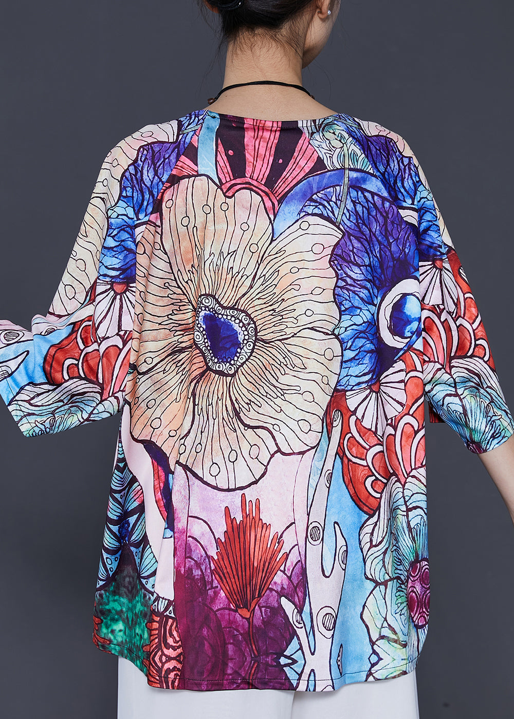 Beautifully Finished Blouse in a Timeless Design