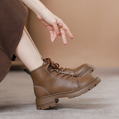 Polished Boots with an Effortless Classic Look