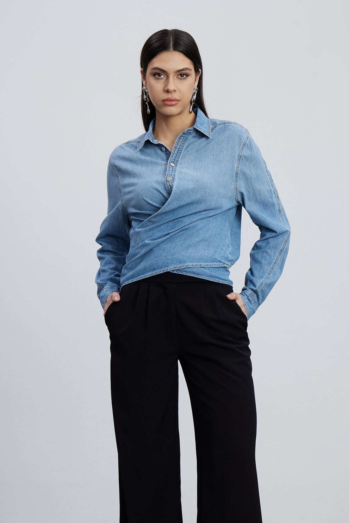Beautifully Finished Shirt in a Timeless Design