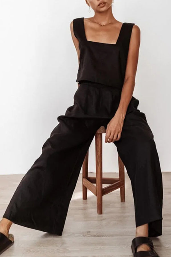 Effortlessly Elegant Garment with a Timeless Design