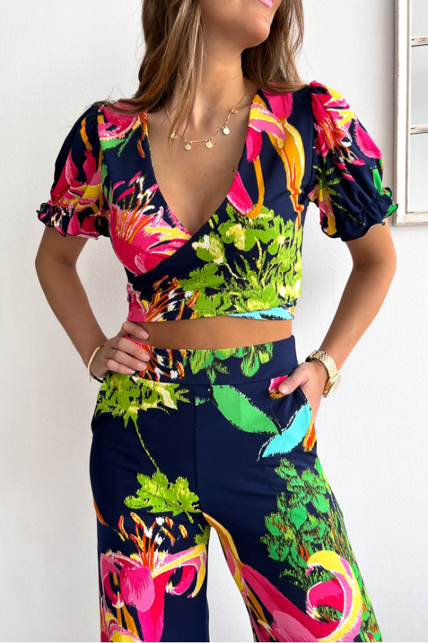 Elegantly Styled Pants for Everyday Wear