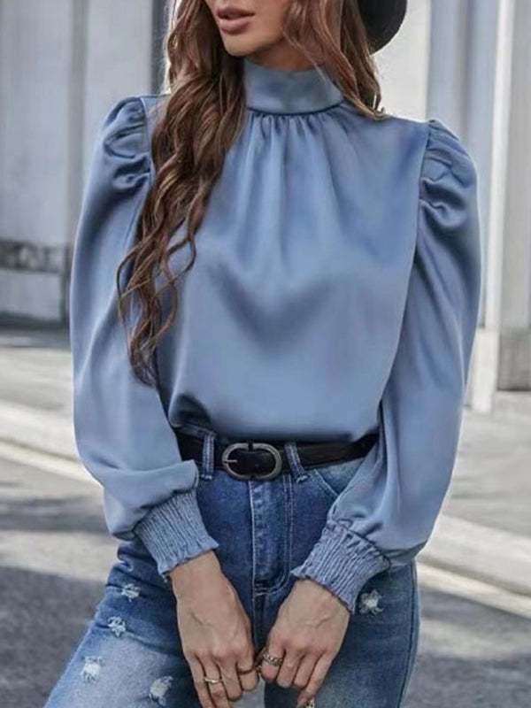Sophisticated Blouse with a Clean Classic Look