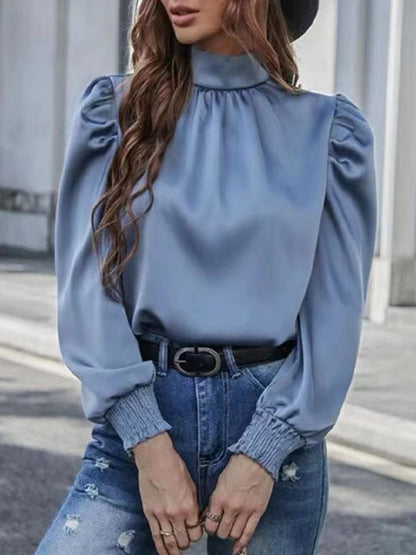 Sophisticated Blouse with a Clean Classic Look