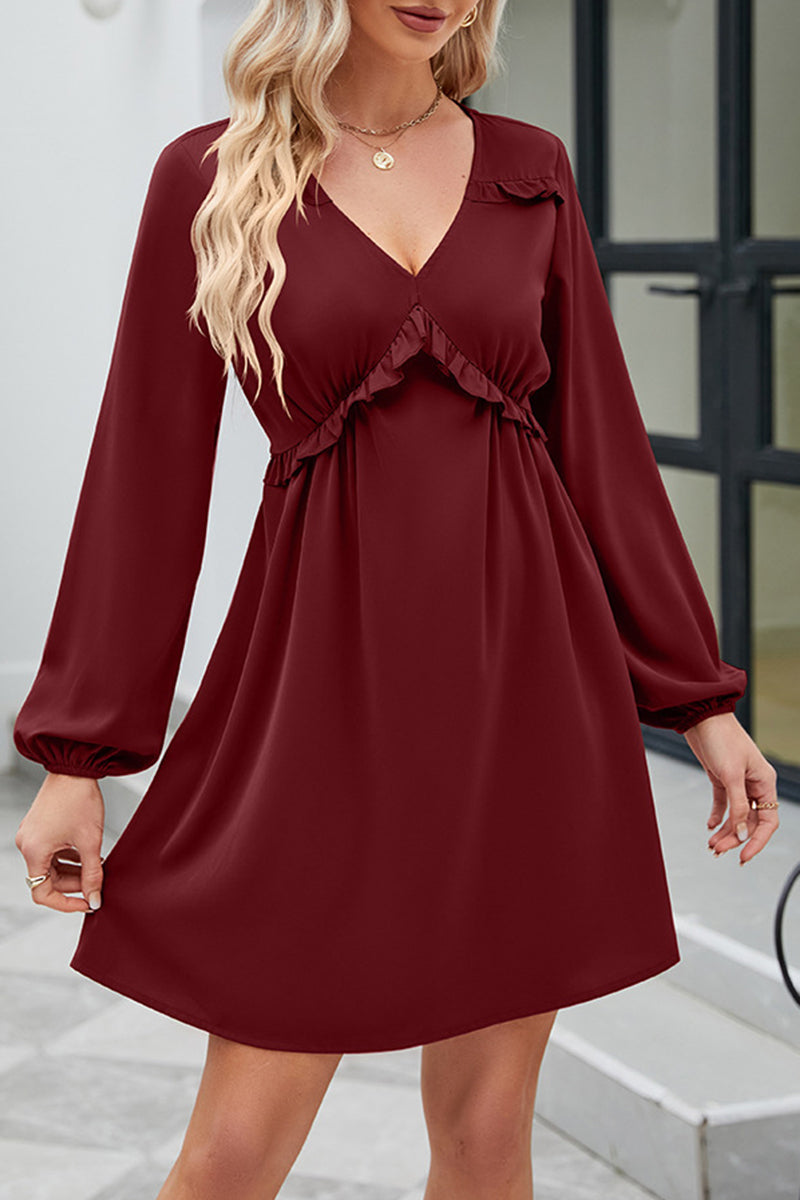 Beautifully Finished Dress in a Timeless Design